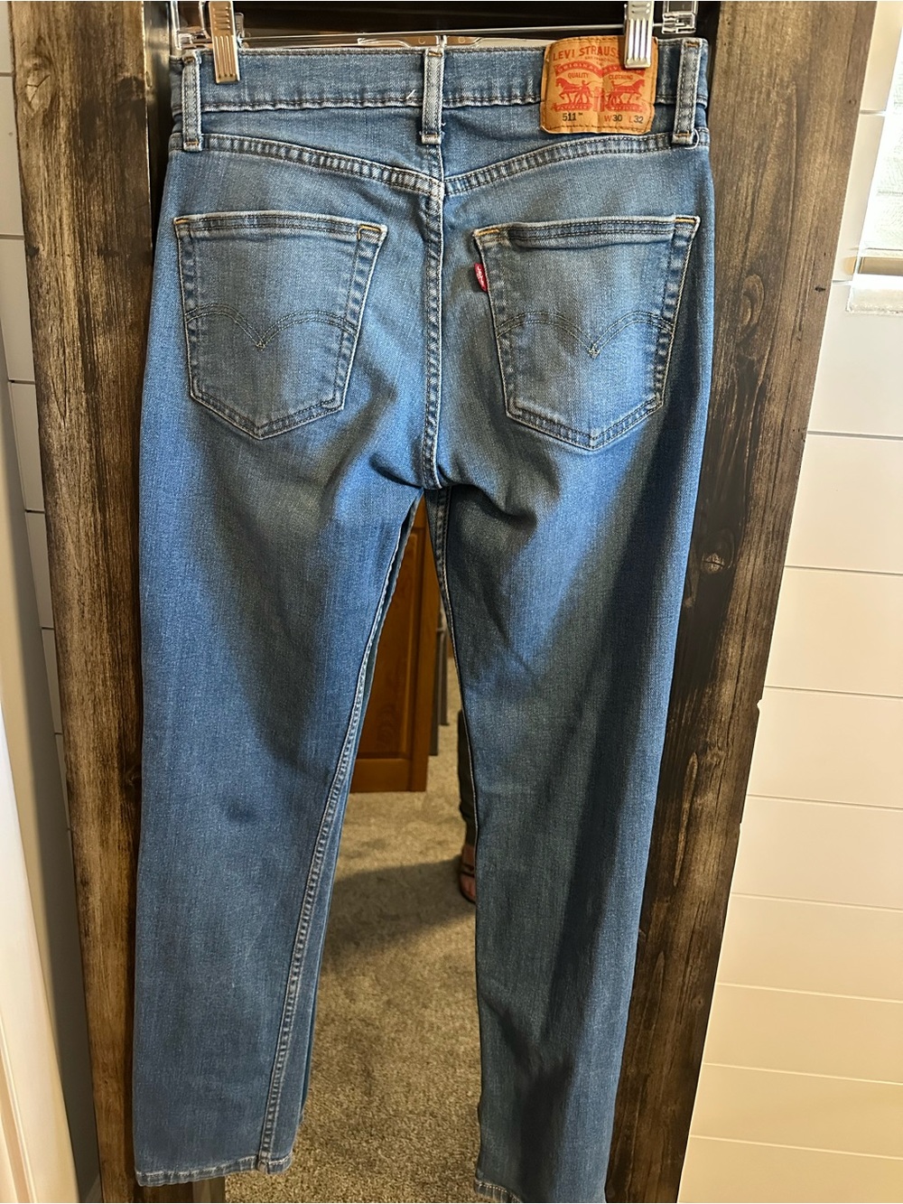 Levi’s 30x32 Men’s Denim 511 Slim Fit Medium Wash Blue Jeans 04511-3920